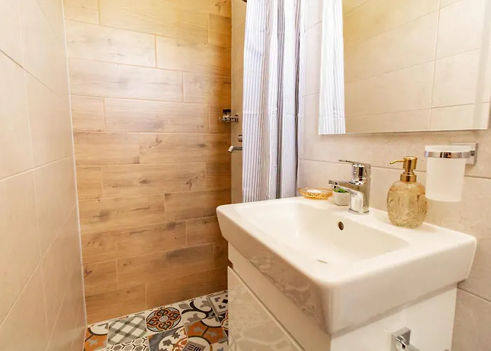 Villa дедовата къща